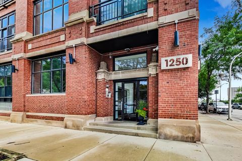 Tiny photo for 1250 W Van Buren Street #1A, Chicago, IL 60607 (MLS # 12628573)