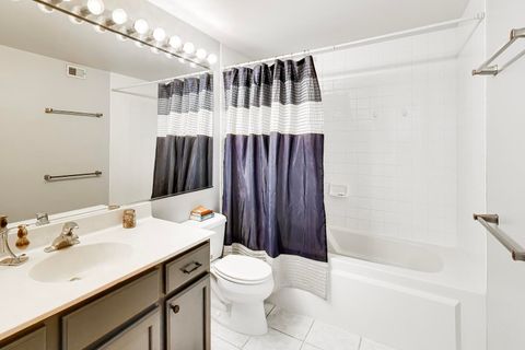 Tiny photo for 1250 W Van Buren Street #1A, Chicago, IL 60607 (MLS # 12628573)