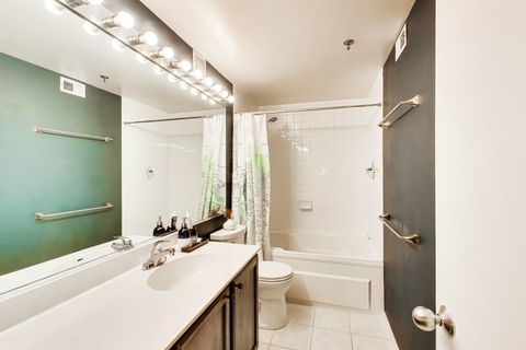 Tiny photo for 1250 W Van Buren Street #1A, Chicago, IL 60607 (MLS # 12628573)