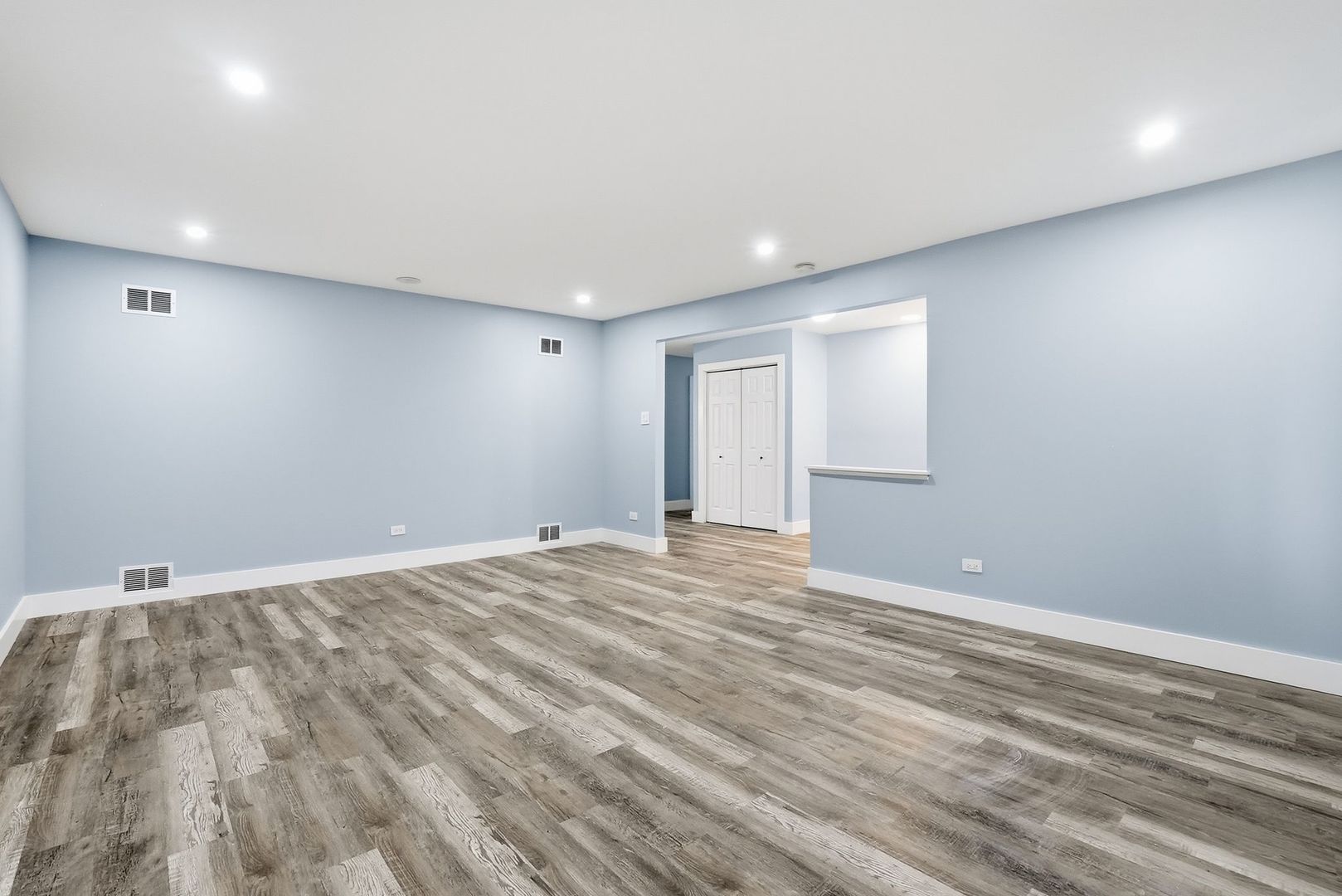 14315 S Manistee Avenue