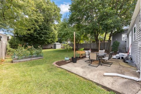Tiny photo for 308 S 12th Avenue, St. Charles, IL 60174 (MLS # 12466374)