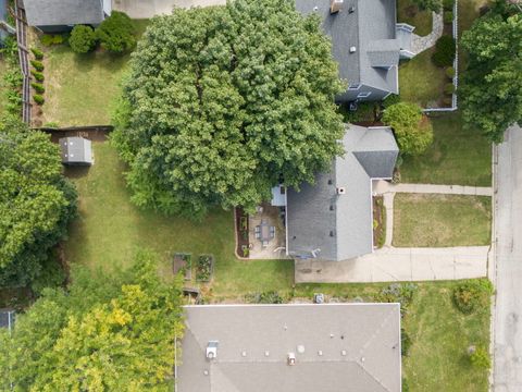 Tiny photo for 308 S 12th Avenue, St. Charles, IL 60174 (MLS # 12466374)