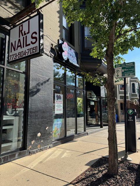 2521 N Lincoln Avenue Chicago IL 60614