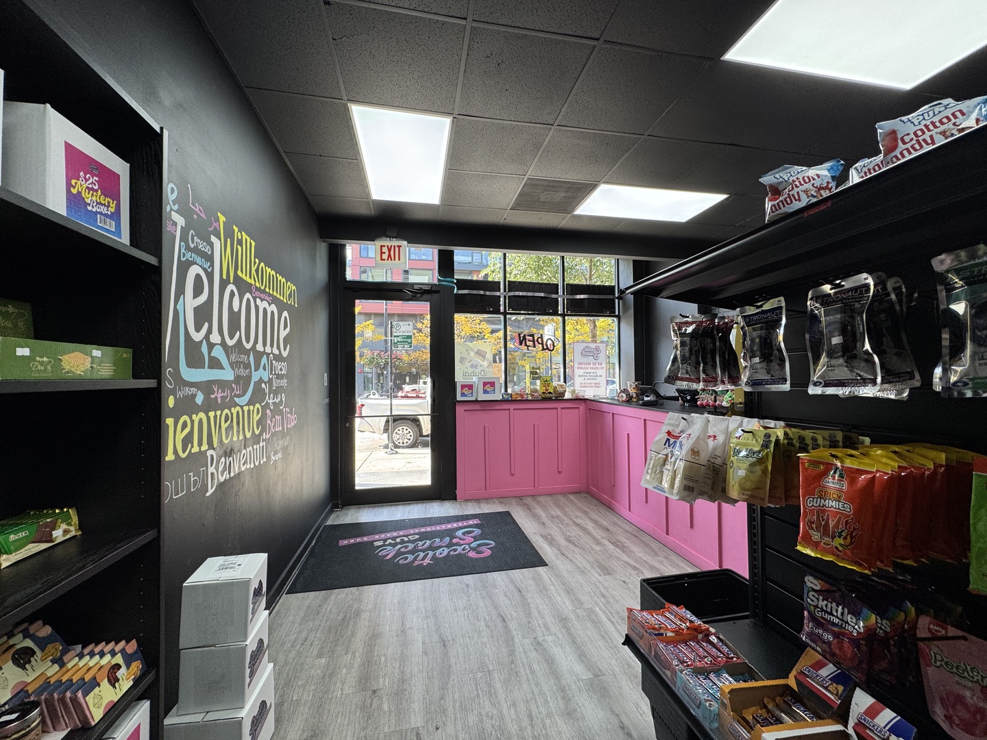 2521 N Lincoln Avenue