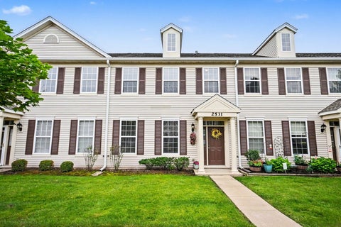 Photo of 2531 Congress Avenue #2531, Aurora, IL 60503 (MLS # 12732426)