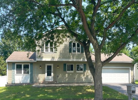 Photo of 1309 Monmouth Avenue, Naperville, IL 60565 (MLS # 12471014)