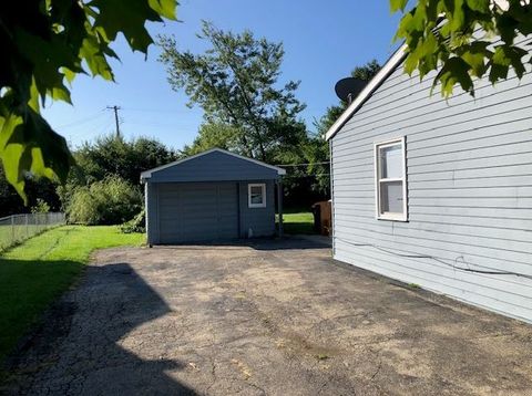 Tiny photo for 11 E Streamwood Boulevard, Streamwood, IL 60107 (MLS # 12570320)