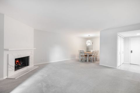 Tiny photo for 3 The Court Of Harborside #111, Northbrook, IL 60062 (MLS # 12455566)