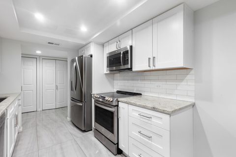 Tiny photo for 3 The Court Of Harborside #111, Northbrook, IL 60062 (MLS # 12455566)