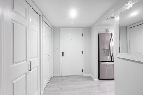Tiny photo for 3 The Court Of Harborside #111, Northbrook, IL 60062 (MLS # 12455566)