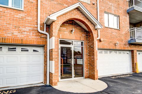 Tiny photo for 6600 W 87th Street #3SW, Burbank, IL 60459 (MLS # 12504390)