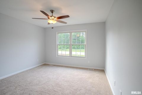 Tiny photo for 941 9TH Avenue N, Clinton, IA 52732 (MLS # QC4257620)