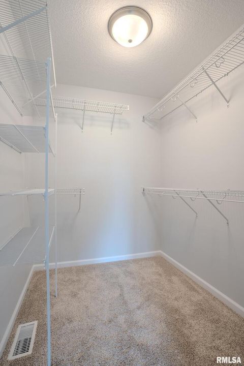 Tiny photo for 941 9TH Avenue N, Clinton, IA 52732 (MLS # QC4257620)