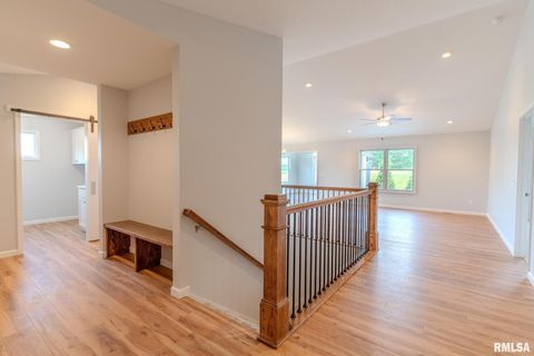 Tiny photo for 941 9TH Avenue N, Clinton, IA 52732 (MLS # QC4257620)