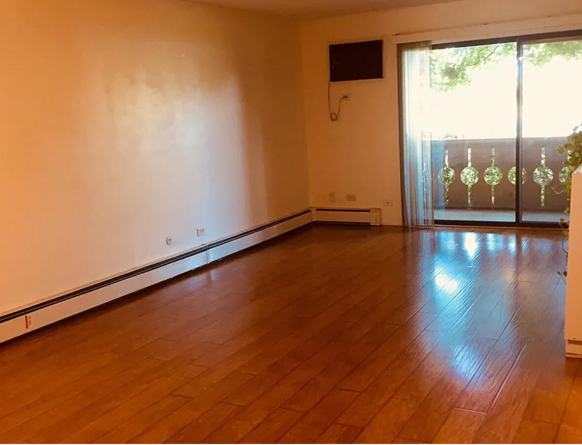 2 N Parkside Court 2