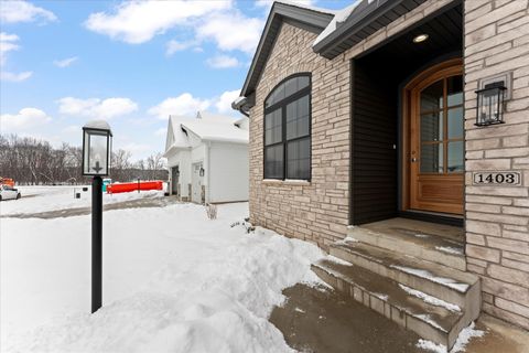 Tiny photo for 1403 Ravenwood Drive, Mahomet, IL 61853 (MLS # 12529968)