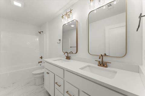 Tiny photo for 1403 Ravenwood Drive, Mahomet, IL 61853 (MLS # 12529968)