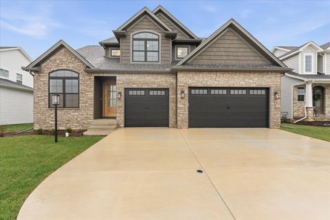 Photo of 1403 Ravenwood Drive, Mahomet, IL 61853 (MLS # 12529968)