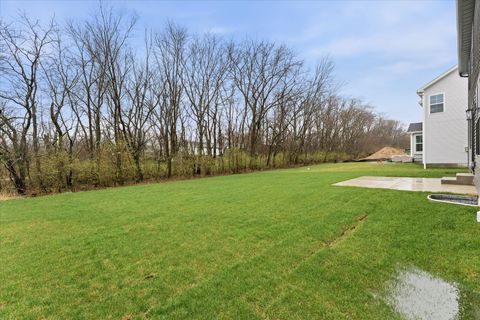 Tiny photo for 1403 Ravenwood Drive, Mahomet, IL 61853 (MLS # 12529968)