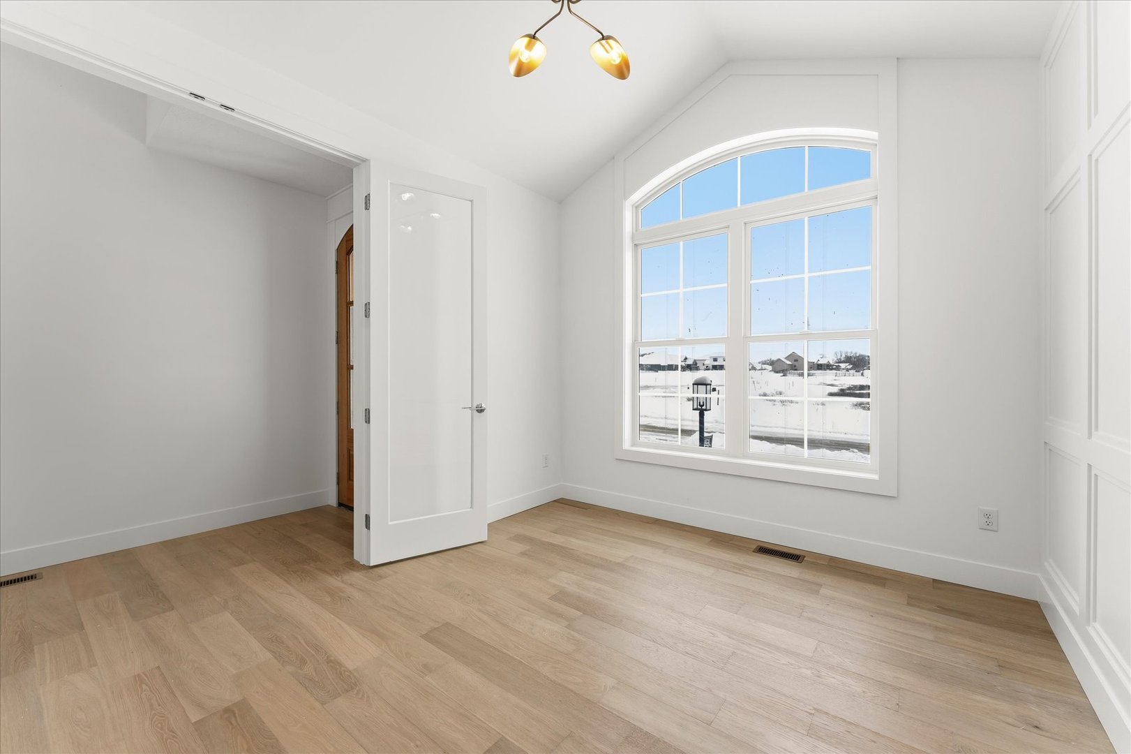 1403 Ravenwood Drive