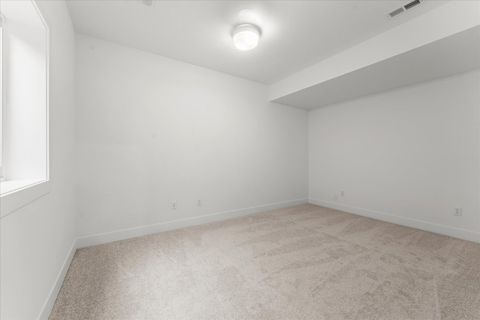 Tiny photo for 1403 Ravenwood Drive, Mahomet, IL 61853 (MLS # 12529968)
