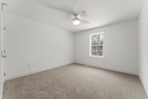 Tiny photo for 1403 Ravenwood Drive, Mahomet, IL 61853 (MLS # 12529968)