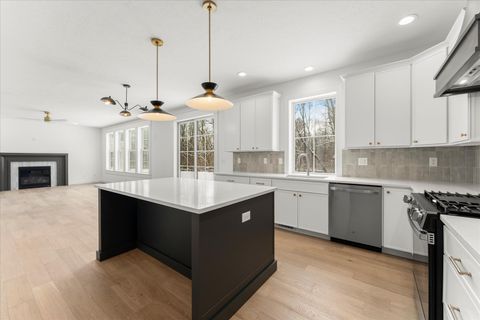 Tiny photo for 1403 Ravenwood Drive, Mahomet, IL 61853 (MLS # 12529968)