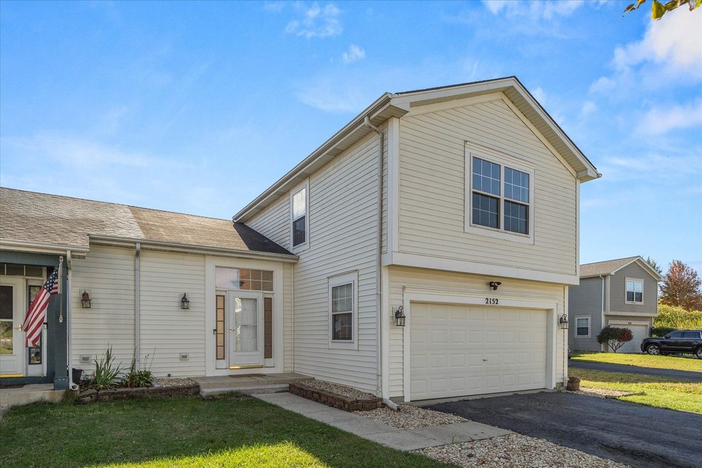 Photo for 2152 Brayton Place, Plainfield, IL 60586 (MLS # 12500422)