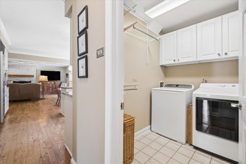 Tiny photo for 6402 Indian Head Court, Indian Head Park, IL 60525 (MLS # 12752861)