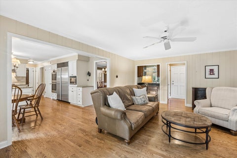 Tiny photo for 6402 Indian Head Court, Indian Head Park, IL 60525 (MLS # 12752861)