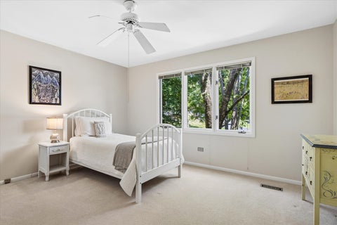 Tiny photo for 6402 Indian Head Court, Indian Head Park, IL 60525 (MLS # 12752861)