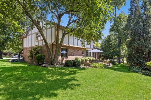 Tiny photo for 6402 Indian Head Court, Indian Head Park, IL 60525 (MLS # 12752861)