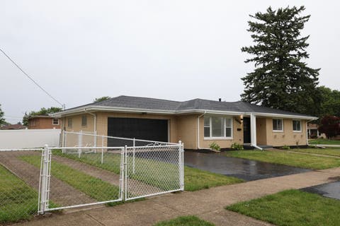 Tiny photo for 16644 Maple Street, South Holland, IL 60473 (MLS # 12700157)