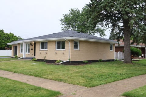 Tiny photo for 16644 Maple Street, South Holland, IL 60473 (MLS # 12700157)