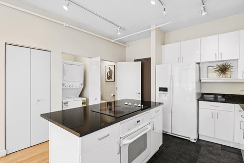Tiny photo for 737 W Washington Boulevard #806, Chicago, IL 60661 (MLS # 12676070)