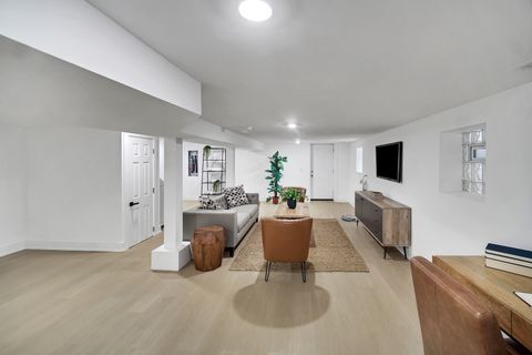 Tiny photo for 3417 Oak Avenue, Brookfield, IL 60513 (MLS # 12467814)