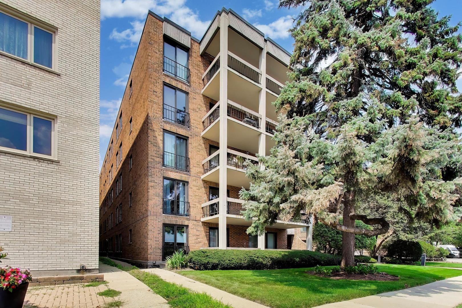 1020 N Harlem Avenue 2F