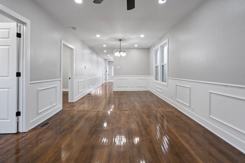 5110 W 31st Place