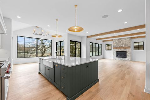 Tiny photo for 660 N Eagle Street, Naperville, IL 60563 (MLS # 12626802)