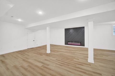 Tiny photo for 6840 S Cregier Avenue, Chicago, IL 60649 (MLS # 12666640)
