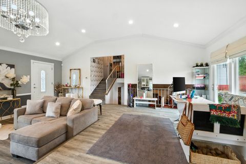 Tiny photo for 2938 E Shagbark Trail, Crete, IL 60417 (MLS # 12413133)