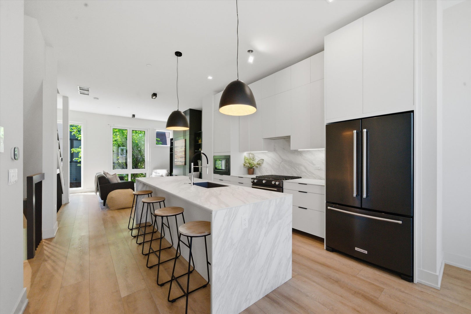 4250 W Belmont Avenue 6