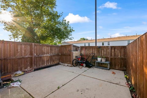Tiny photo for 1910 HUNTINGTON Boulevard, Hoffman Estates, IL 60169 (MLS # 12763153)