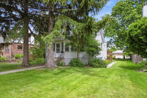 Tiny photo for 127 S Lincoln Street, Westmont, IL 60559 (MLS # 12494356)