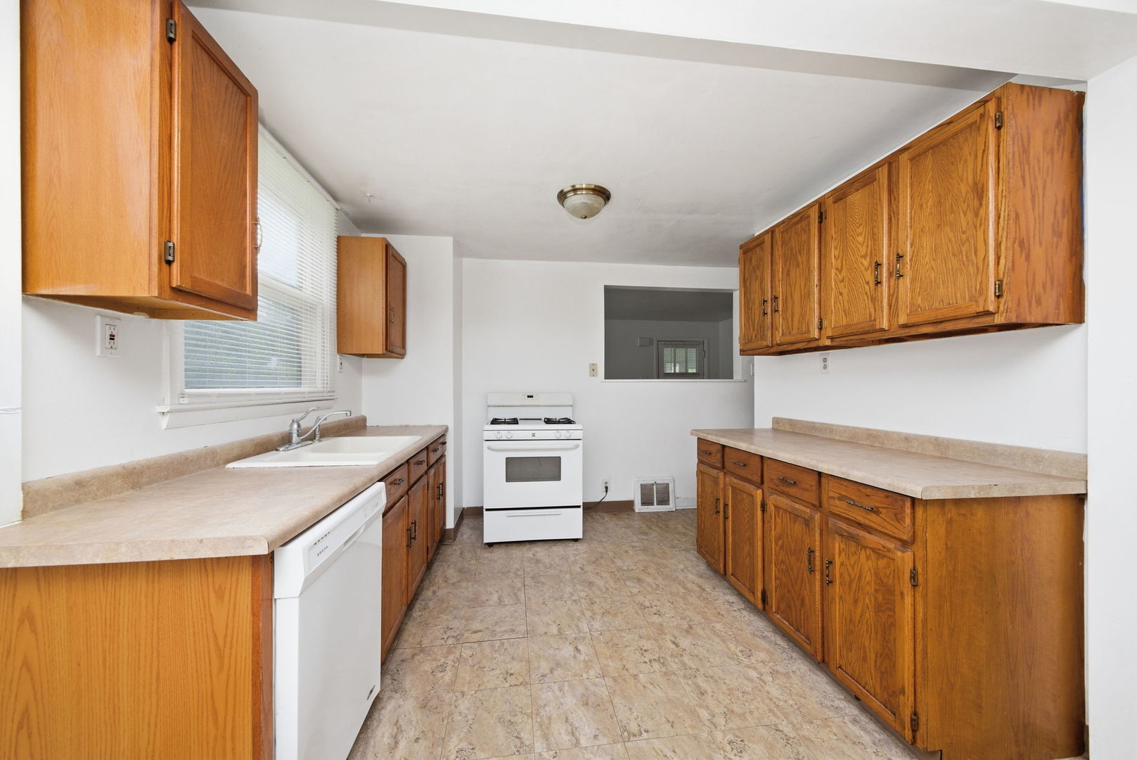 127 S Lincoln Street