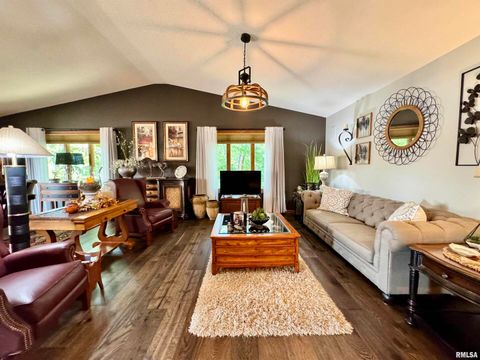 Tiny photo for 102 5TH Street #6, Fulton, IL 61252 (MLS # QC4267269)