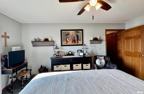 Tiny photo for 102 5TH Street #6, Fulton, IL 61252 (MLS # QC4267269)