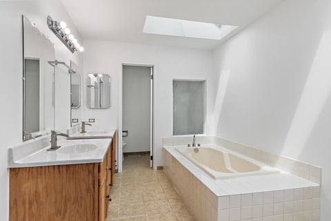 Tiny photo for 25 Magnolia Drive, Streamwood, IL 60107 (MLS # 12664012)