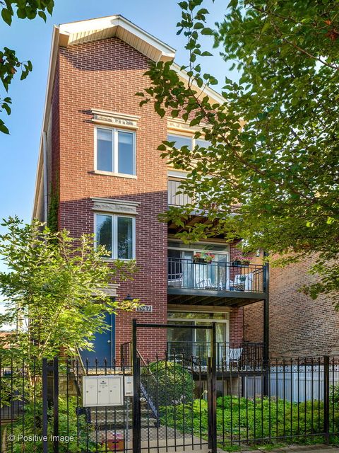 1947 W ERIE Street 1 Chicago IL 60622