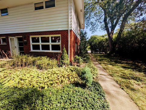 3131 Lake Avenue F Wilmette IL 60091
